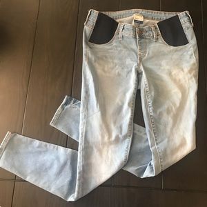 Old Navy Maternity skinny jeans